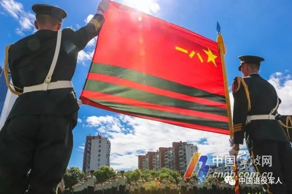武警軍旗圖片高清，榮耀與力量的象征，武警軍旗高清圖片，榮耀與力量的永恒象征