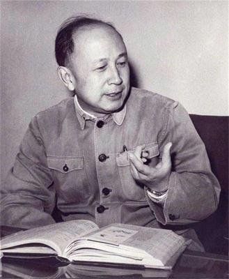 錢學森的成就和貢獻，偉大的科學家的一生，錢學森的偉大成就與科學貢獻，一生獻身于科學事業(yè)的光輝歷程