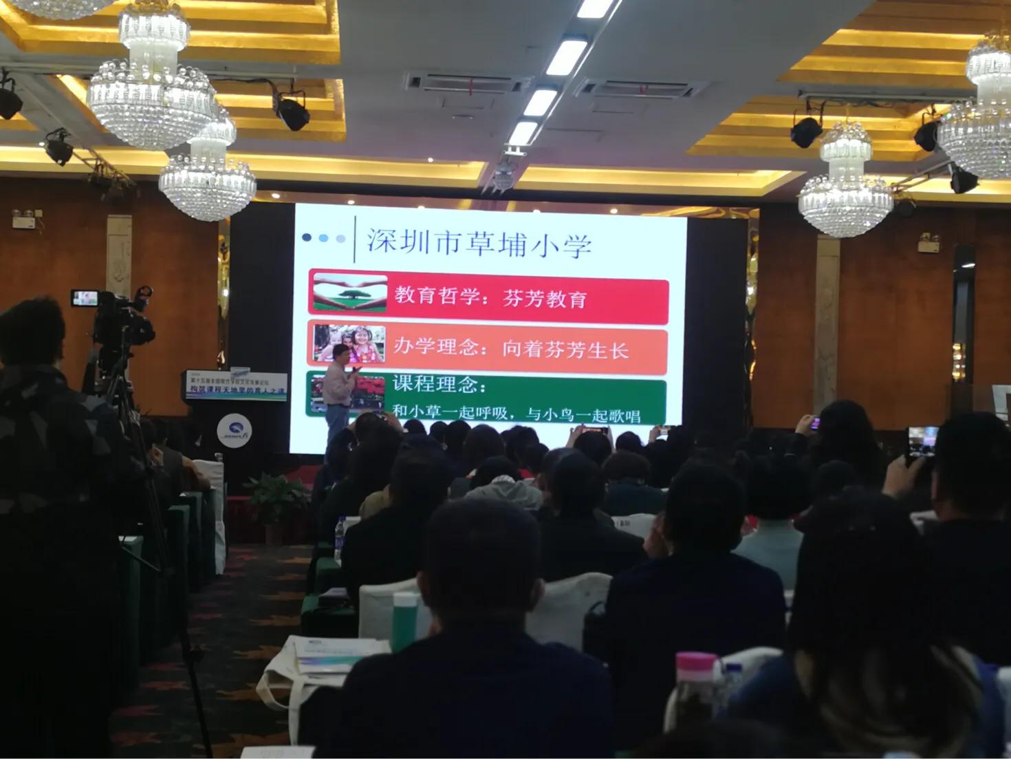 芳草地免費(fèi)資料論壇——探索、分享與成長的聚集地，芳草地免費(fèi)資料論壇，探索、分享與成長的樂園