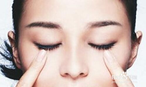 快速消除眼袋的小妙招，實用指南助你煥發(fā)青春光彩，快速消除眼袋秘訣，實用指南重塑青春光彩亮眼魅力