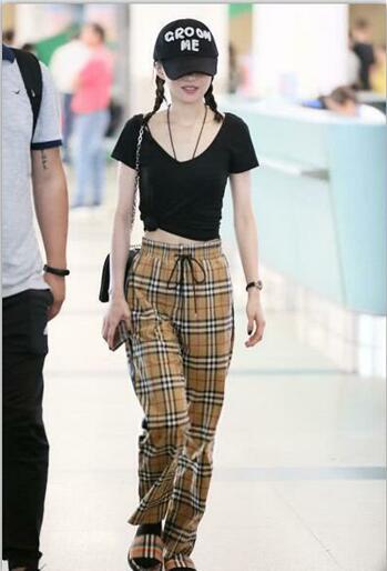 戚薇個人資料及圖片揭秘，身高背后的故事，戚薇個人資料大揭秘，身高背后的故事及圖片展示