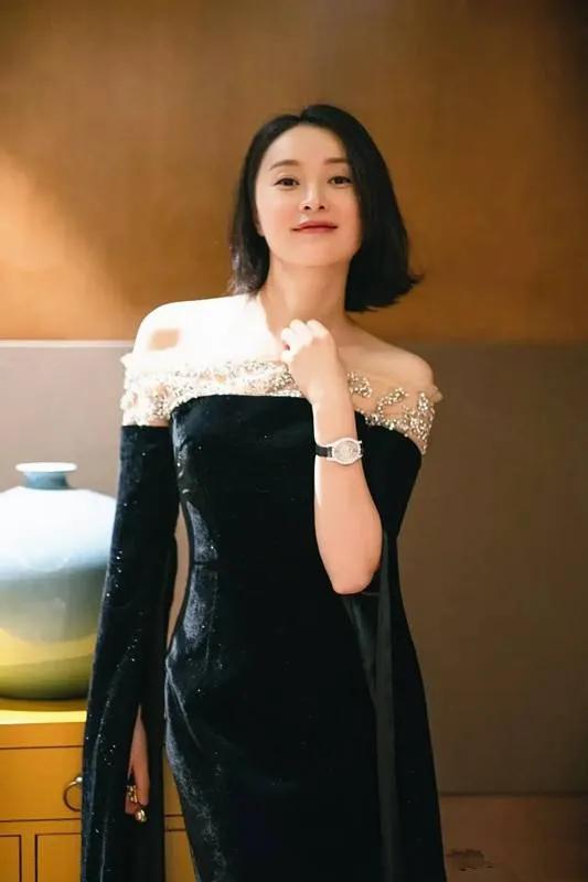 吳越個(gè)人資料揭秘，他是否已經(jīng)步入婚姻殿堂？，吳越個(gè)人背景揭秘，婚姻狀況成謎？