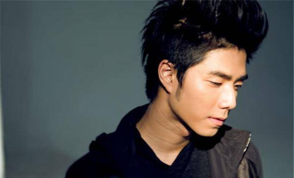 袁成杰為何不火，深度解析其現(xiàn)象背后的原因，袁成杰現(xiàn)象背后的原因深度解析，為何未能走紅？