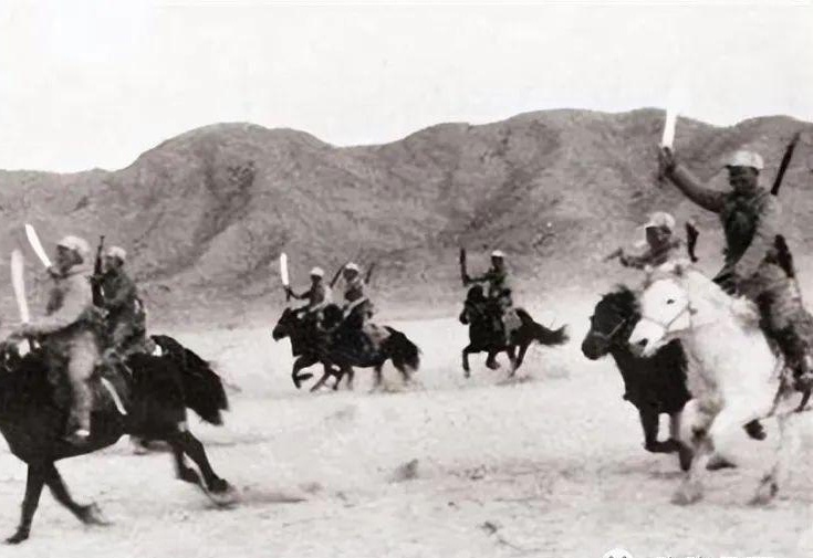 西路軍，歷史回顧與深入解析，西路軍歷史回顧與深度解析，戰(zhàn)略決策與戰(zhàn)爭影響研究