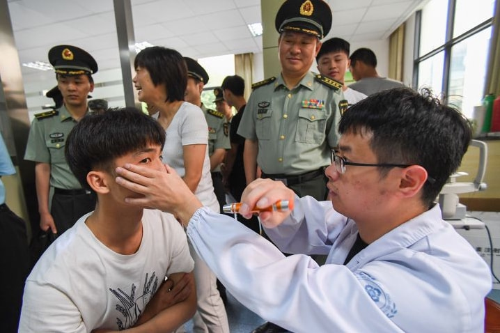 大學生當兵近視度數(shù)接受標準詳解，大學生當兵近視度數(shù)接受標準詳解解析