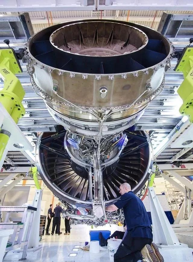 殲-35可能即將首飛，探索新一代戰(zhàn)斗機(jī)的技術(shù)前沿，殲-35即將首飛，探索新一代戰(zhàn)斗機(jī)技術(shù)前沿的里程碑